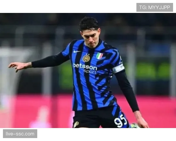 巴斯托尼未来充满不确定性,国米高层造访训练基地稳定军心